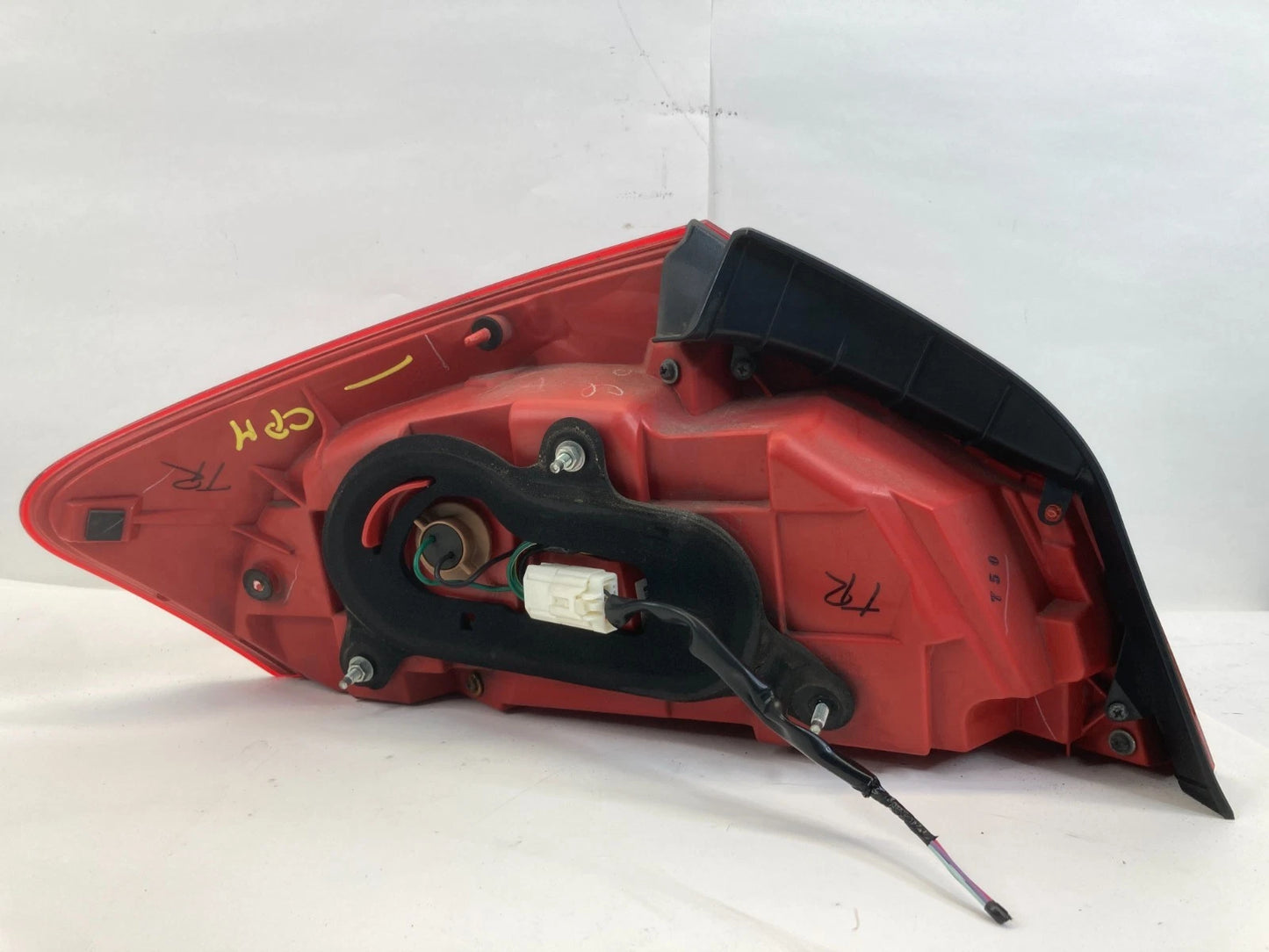 2007 2008 INFINITI G35 SEDAN TAILLIGHT LAMP BRAKE LIGHT REAR RIGHT PASSENGER OEM