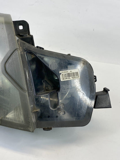 2003-2007 Cadillac CTS Front Right Side Headlight Headlamp Halongen 15276218