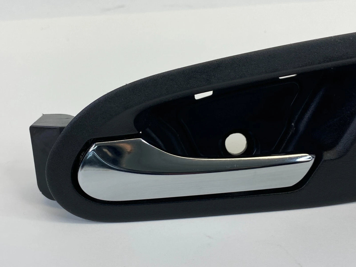 2006 2007 SATURN VUE REAR LEFT BACK SIDE INNER DOOR HANDLE 10370961 OEM