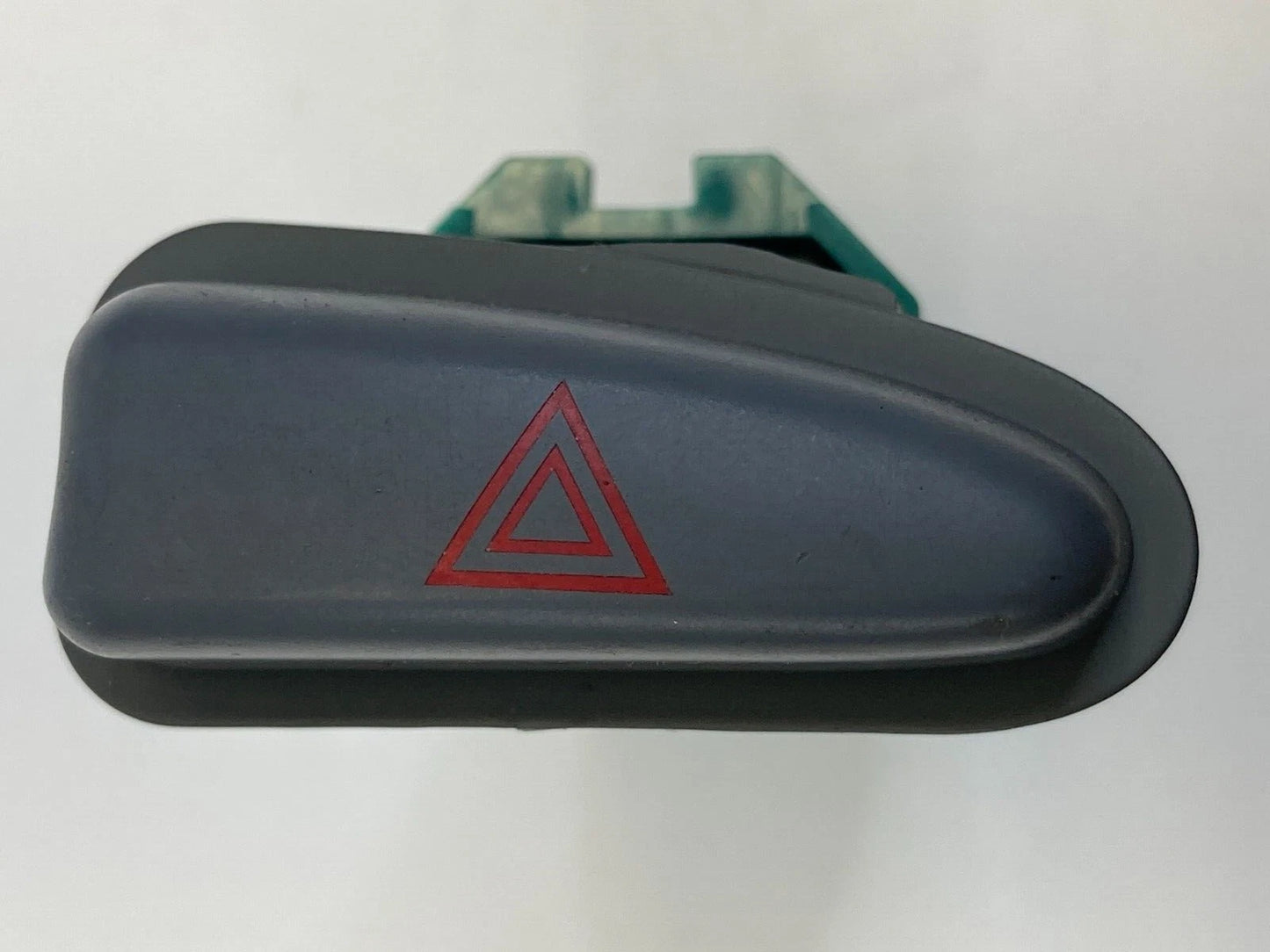 1999-2005 PONTIAC GRAND AM HAZARD EMERGENCY WARNING LIGHT CONTROL SWITCH OEM