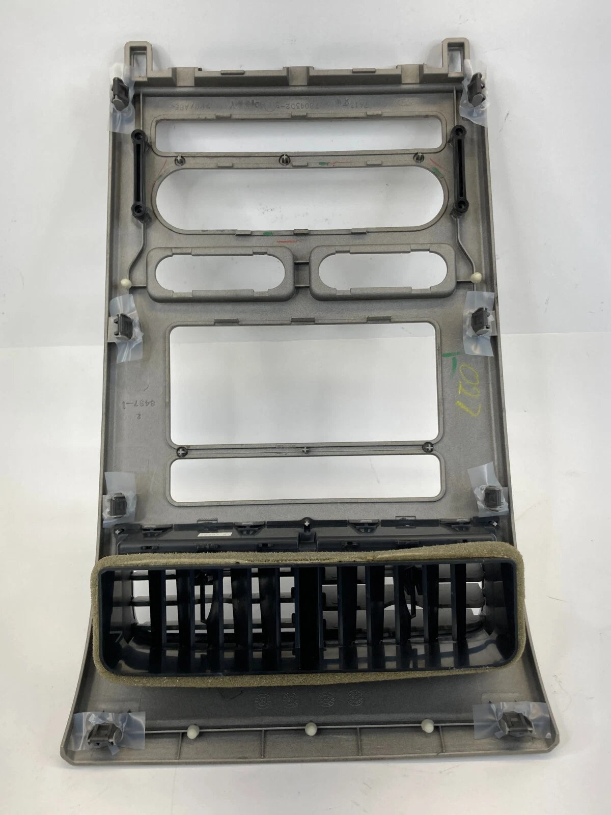 2007-2010 LINCOLN MKX DASH RADIO CLIMATE CONTROL PANEL BEZEL TRIM W/ AIR VENT