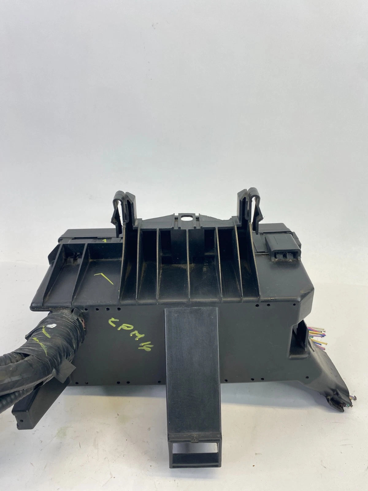 11-15 FORD EXPLORER UNDERHOOD ENGINE FUSE BOX POWER DISTRIBUTION OEM BT4T14A003A