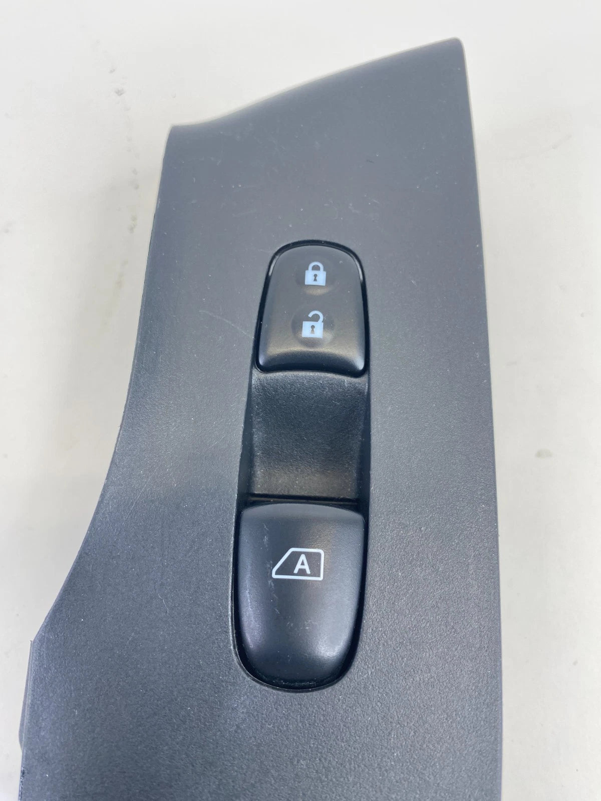 13-18 Nissan Altima Front Right Door Window & Lock Switch w/ Bezel 25411-3TA4A