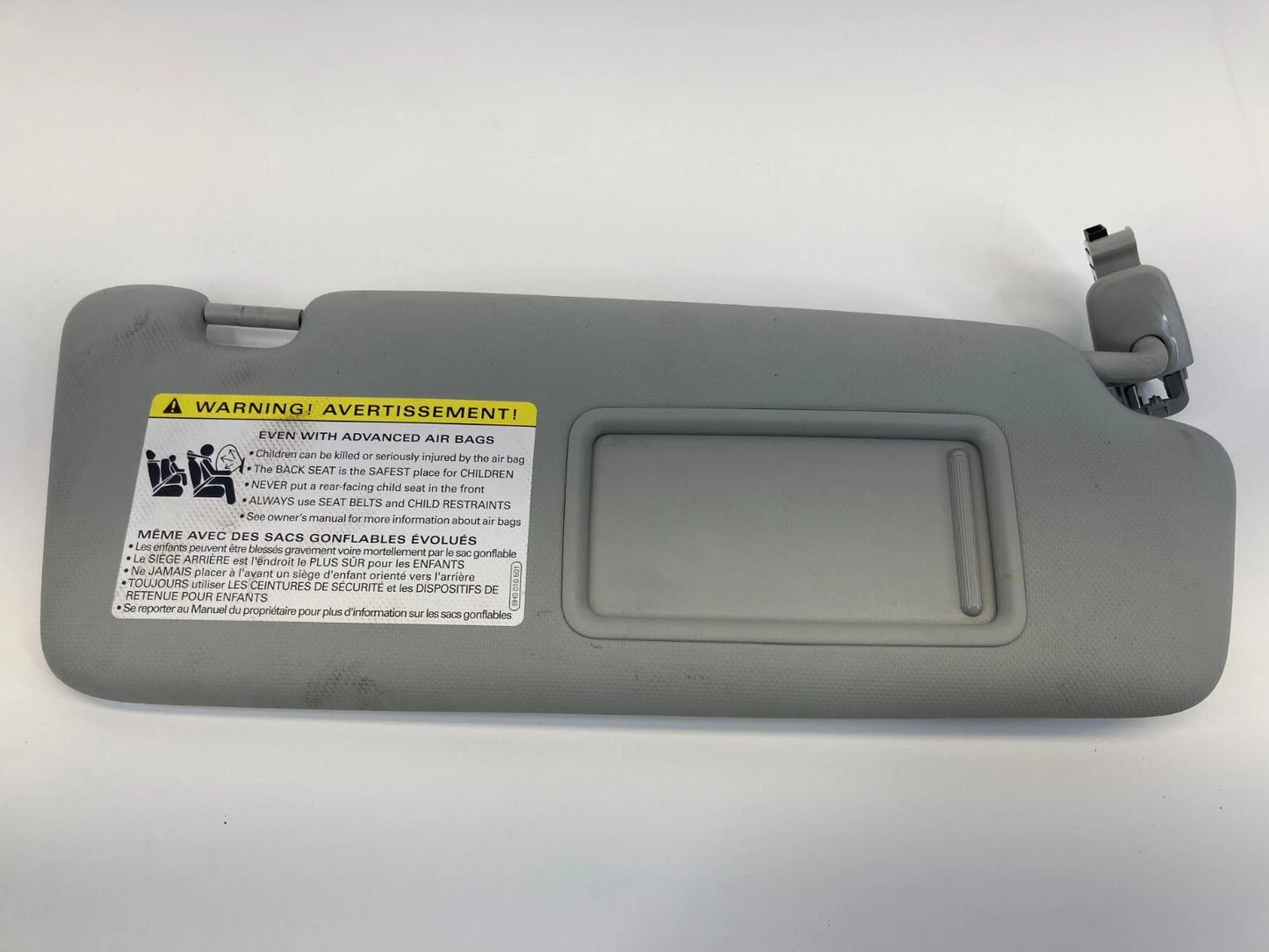 2013-2016 AUDI A4 SEDAN RIGHT SUN VISOR PASSENGER SUNVISOR 8U0-857-552-F