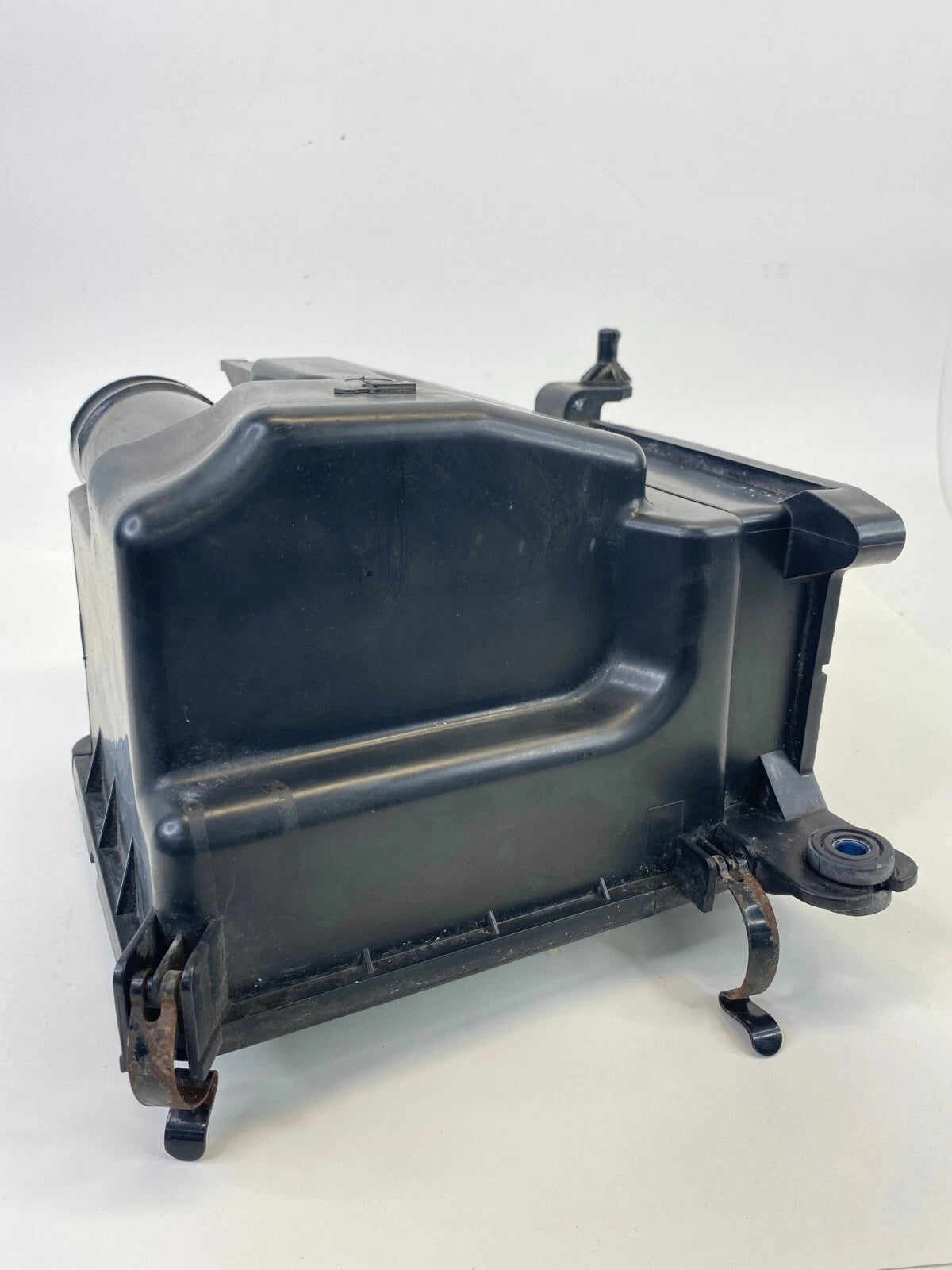 2007-2010 HYUNDAI ELANTRA AIR CLEANER FILTER BOX LOWER HOUSING OEM 28112-2H100