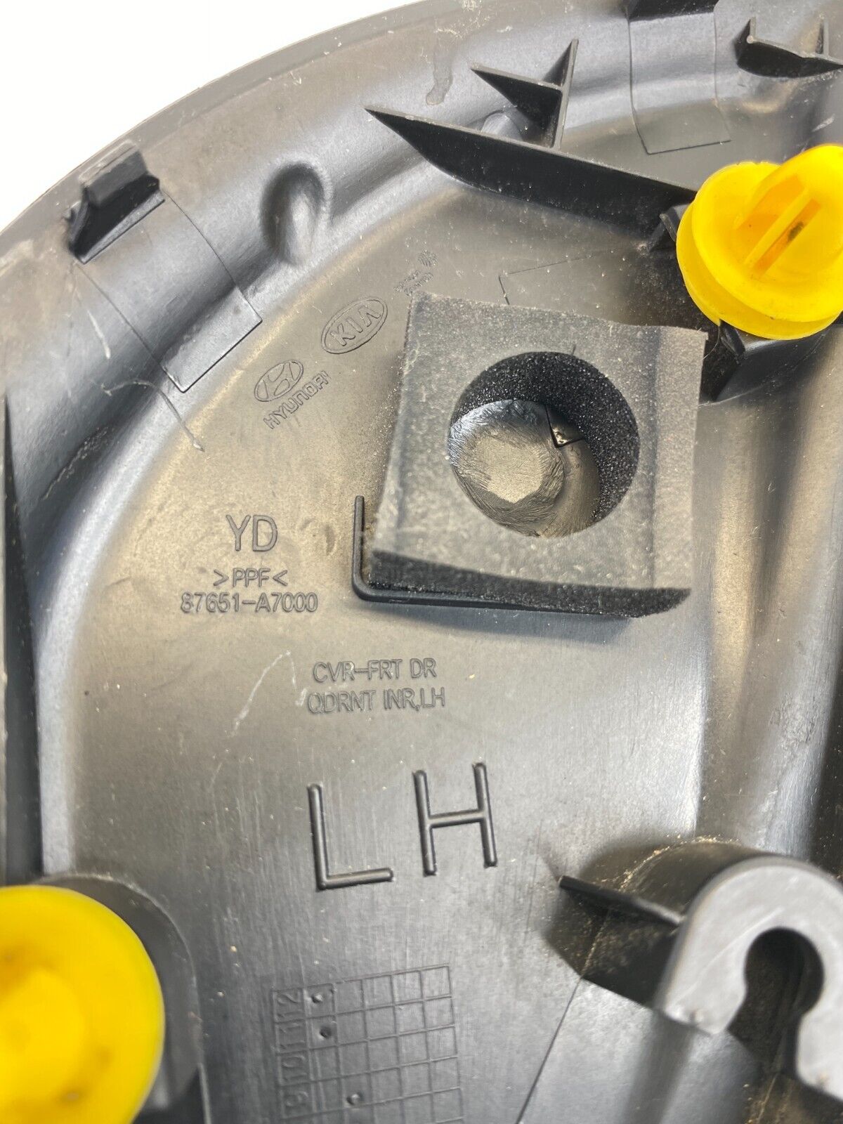 14-18 Kia Forte Sedan Front Left Interior Corner Door Mirror Cover 87651-A7000