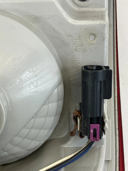 2008-2012 BUICK ENCLAVE REAR RIGHT OUTER TAILLIGHT TAIL LAMP 25954942 OEM