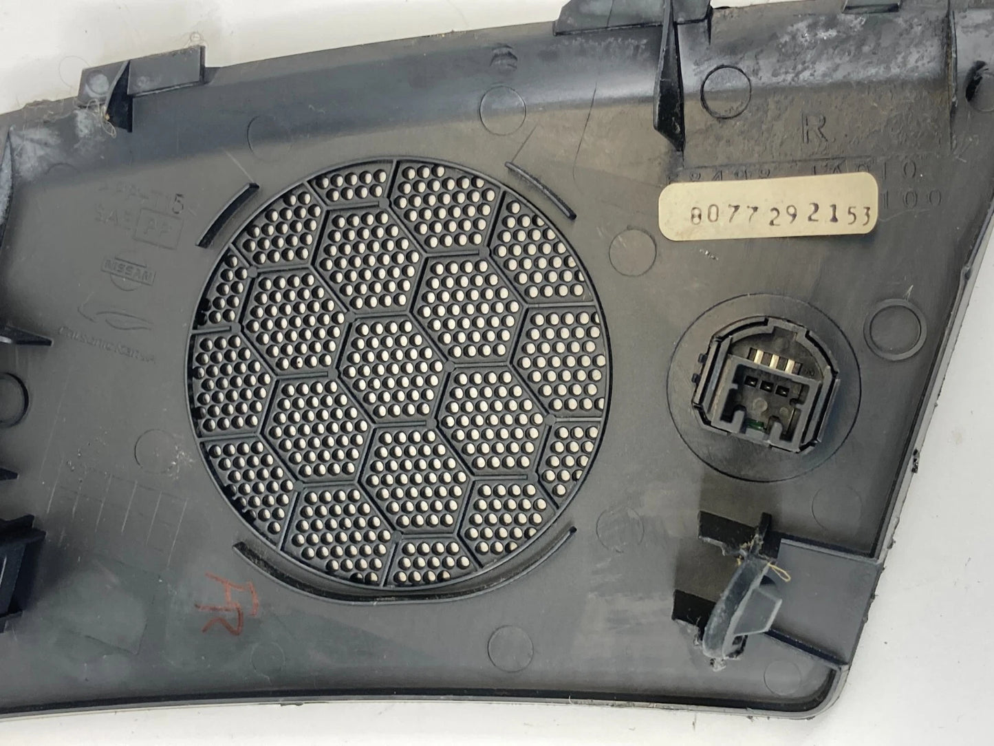 07-13 ALTIMA 09-14 MAXIMA DASH RIGHT SPEAKER GRILLE COVER TRIM 68498-JA010 OEM