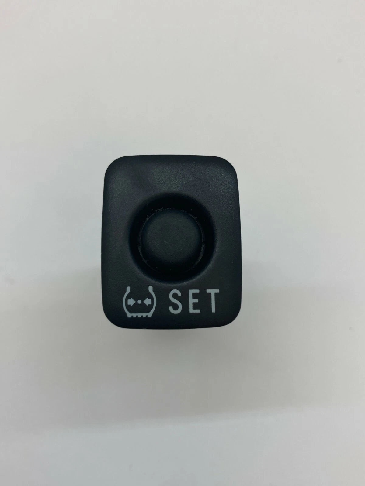 2005 2006 2007 2008 2009 2010 SCION TC TIRE PRESSURE SET RESET SWITCH BUTTON OEM