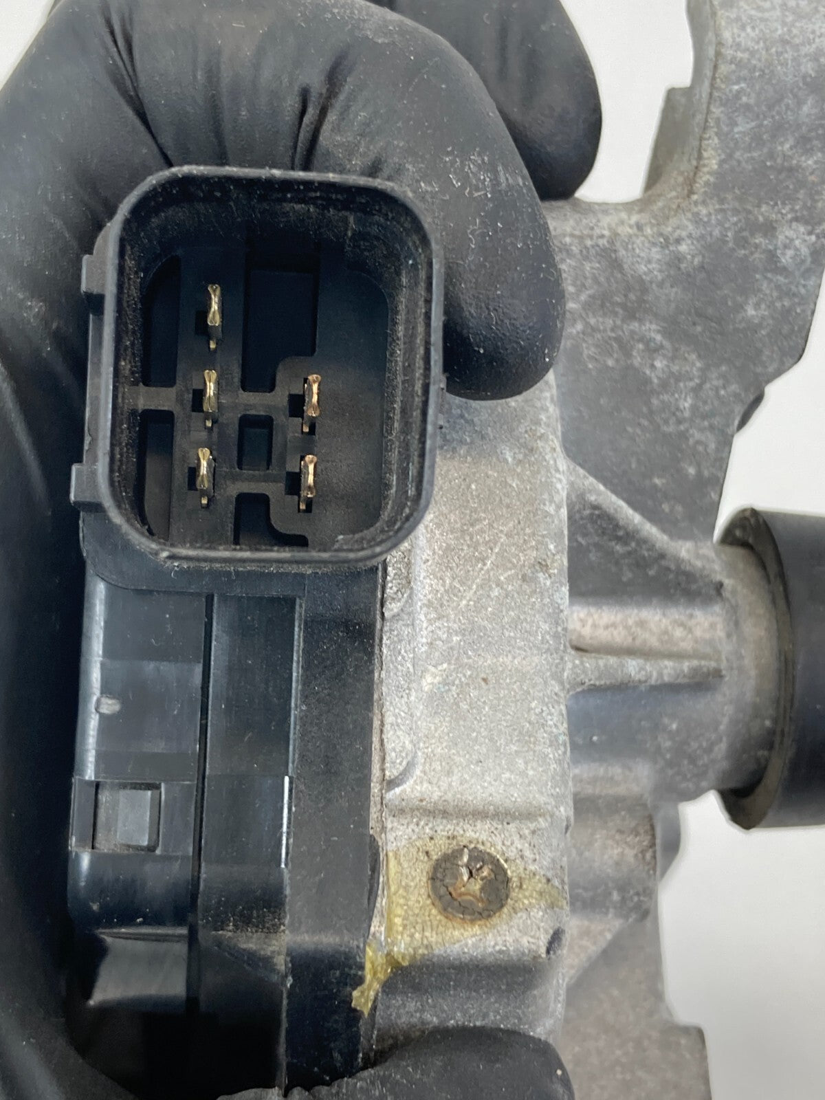 2006-2011 Hyundai Accent Windshield Front Wiper Motor 98110-1G000 OEM