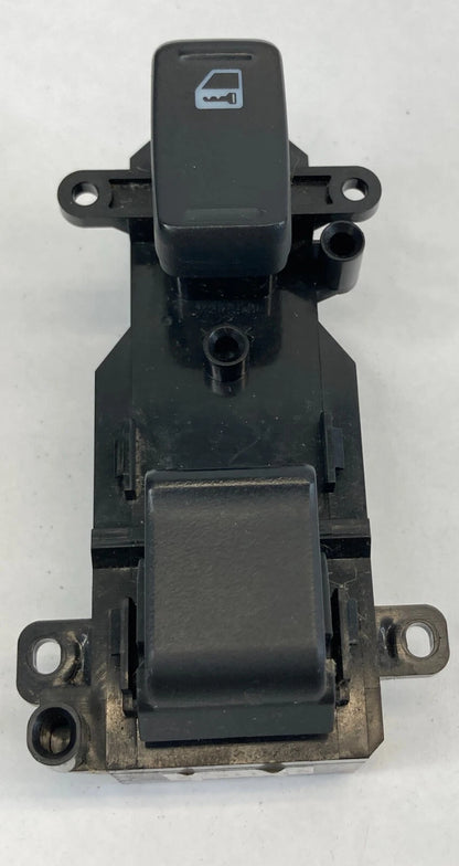 2003-2007 HONDA ACCORD FRONT RIGHT PASSENGER DOOR WINDOW LOCK SWITCH M22699