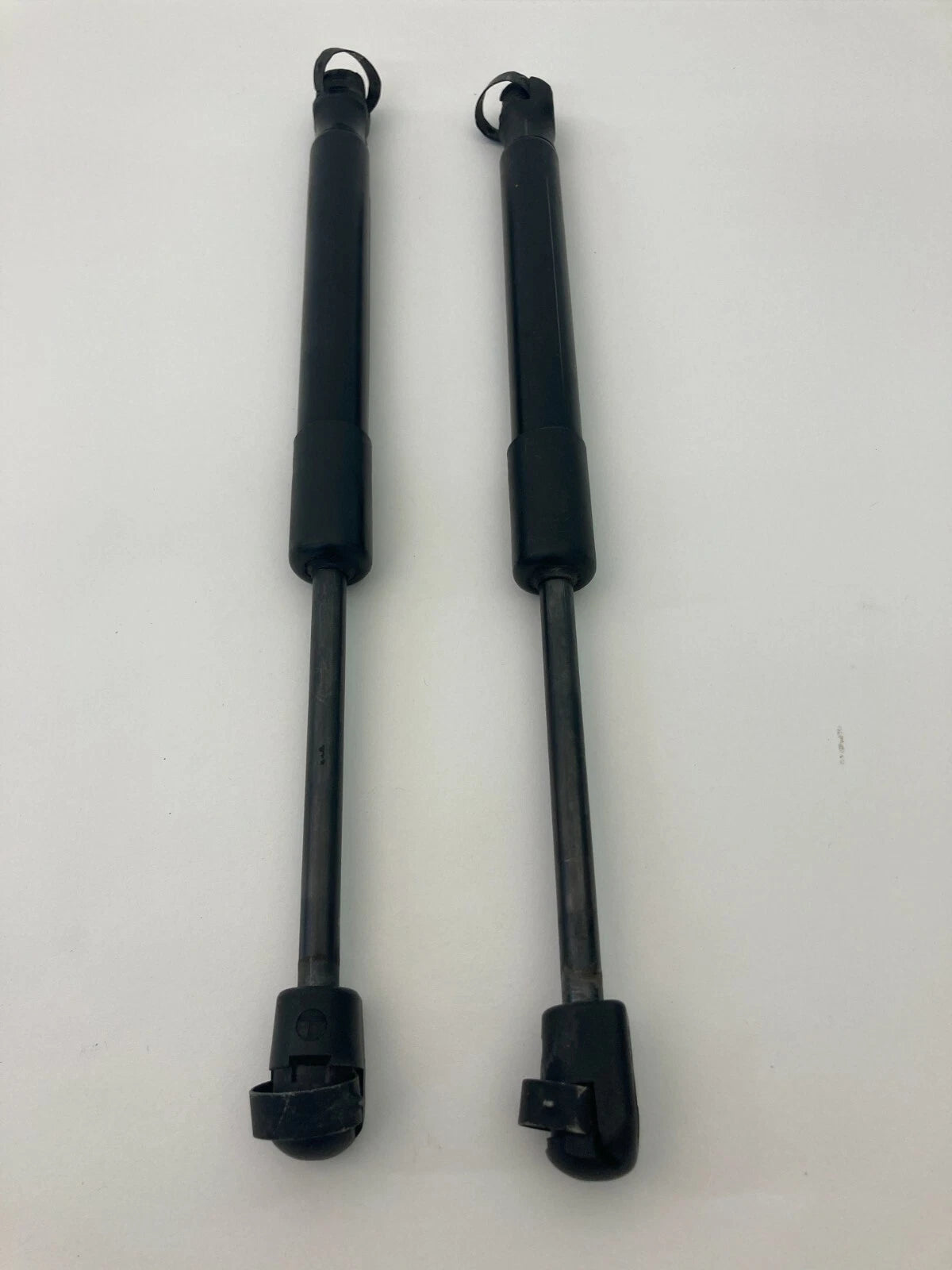 2006-2009 FORD MUSTANG REAR TAILGATE LIFTGATE SUPPORT SHOCK STRUTS PAIR
