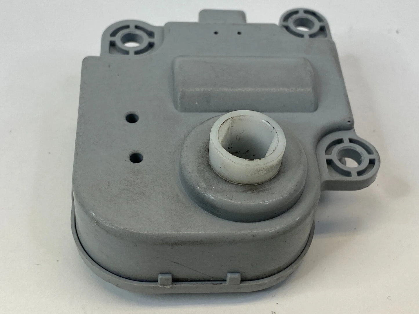 2012-2020 CHEVROLET CHEVY SONIC AIR INLET DOOR BLEND FLAP ACTUATOR 16452770