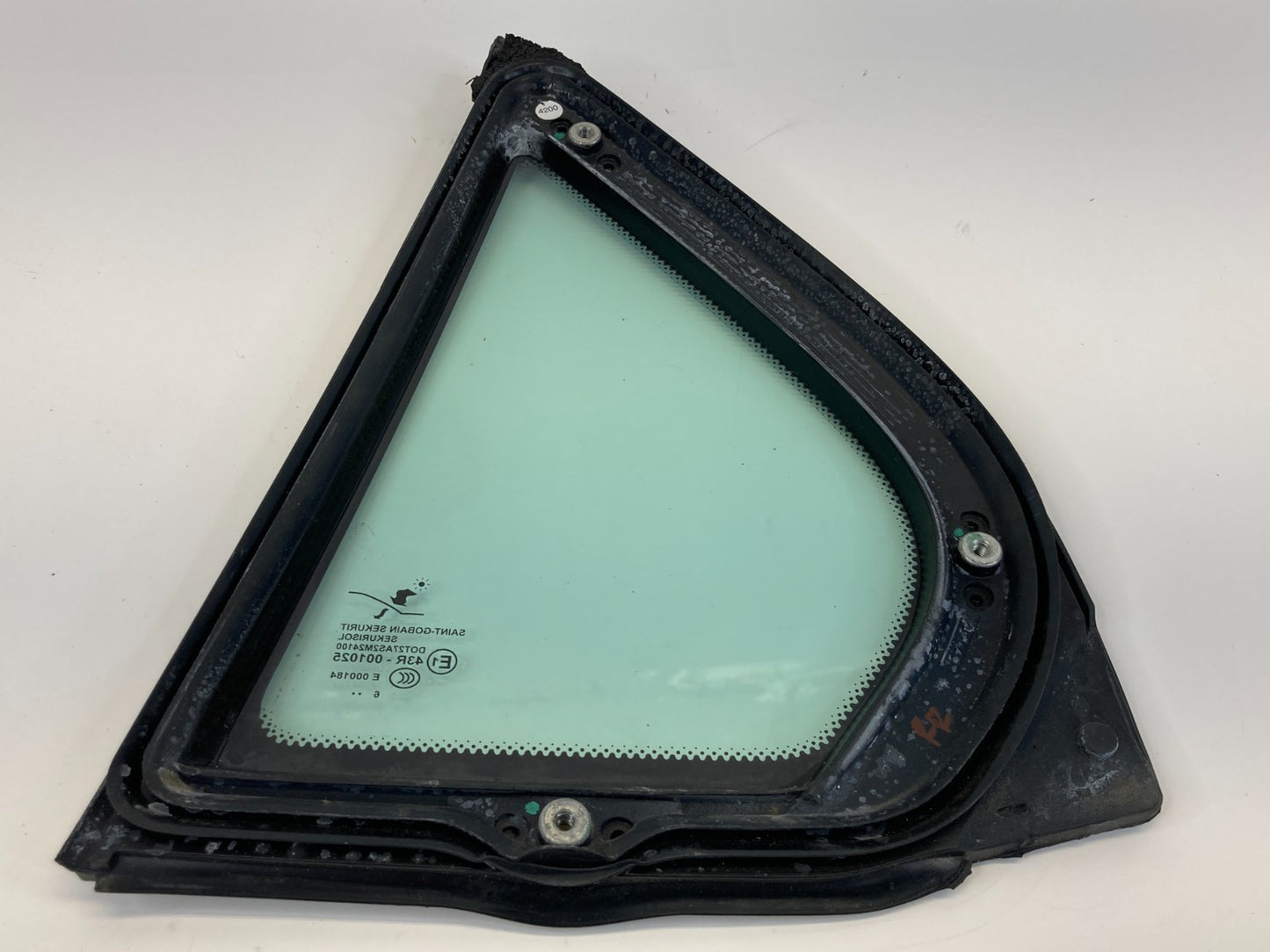 2003-2011 Saab 9-3 93 Sedan Rear Right Side Door Window Glass Vent Quarter Panel