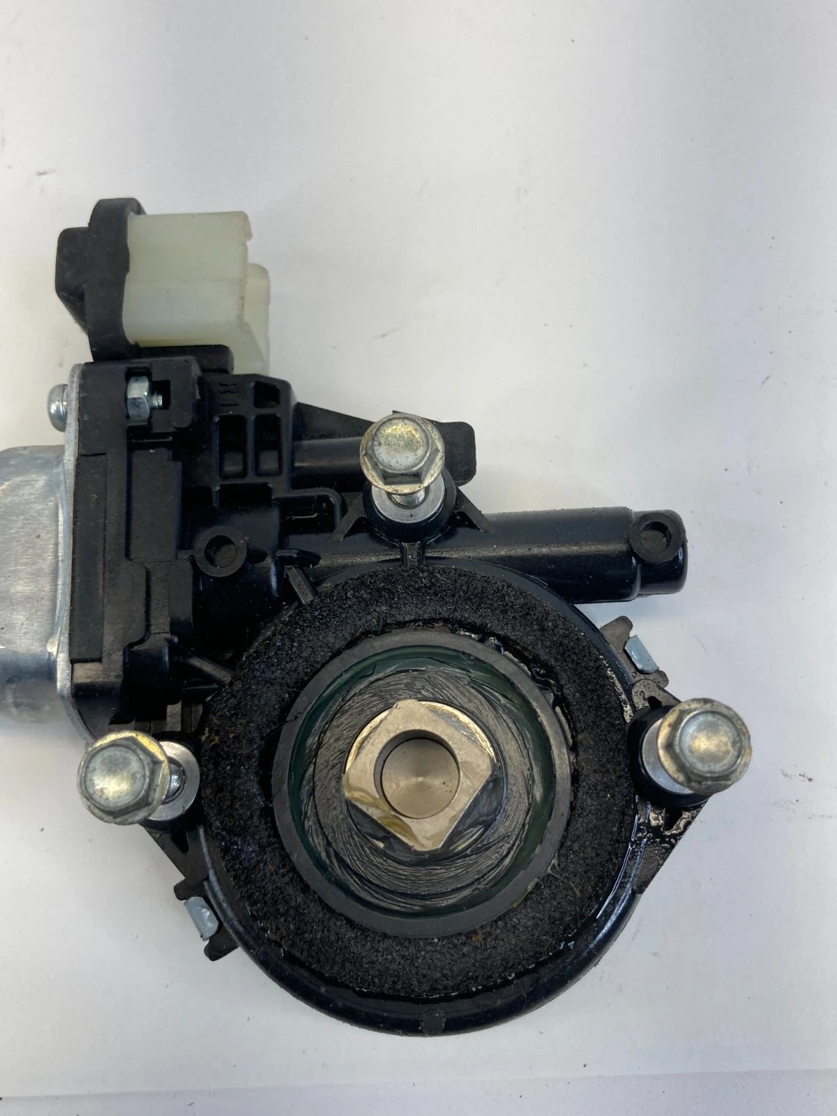 2006-2010 INFINITI M35 FRONT RIGHT DOOR POWER WINDOW MOTOR 80730-EG000 OEM