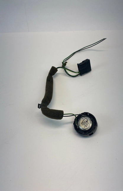 1996-2001 AUDI A4 SEDAN FRONT RIGHT DOOR TWEETER SPEAKER 8D0-035-399 OEM