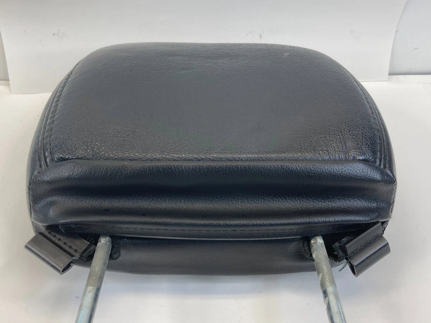 05 06 07 MERCURY MARINER FRONT LH & RH SET HEADREST HEAD REST LEATHER BLACK OEM