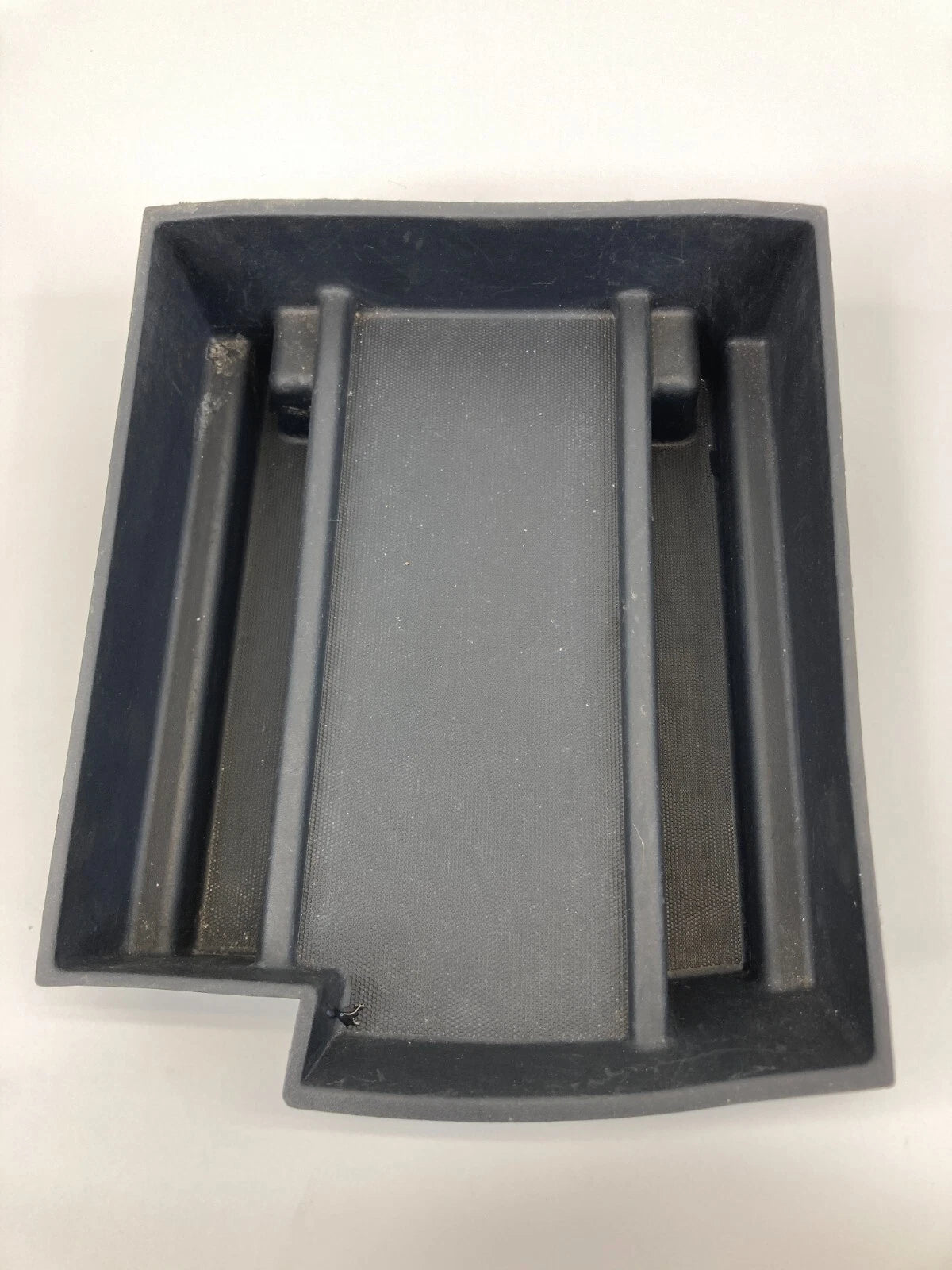 2008-2010 CHRYSLER 300 CENTER CONSOLE STORAGE TRAY INSERT MAT 04662028AA OEM