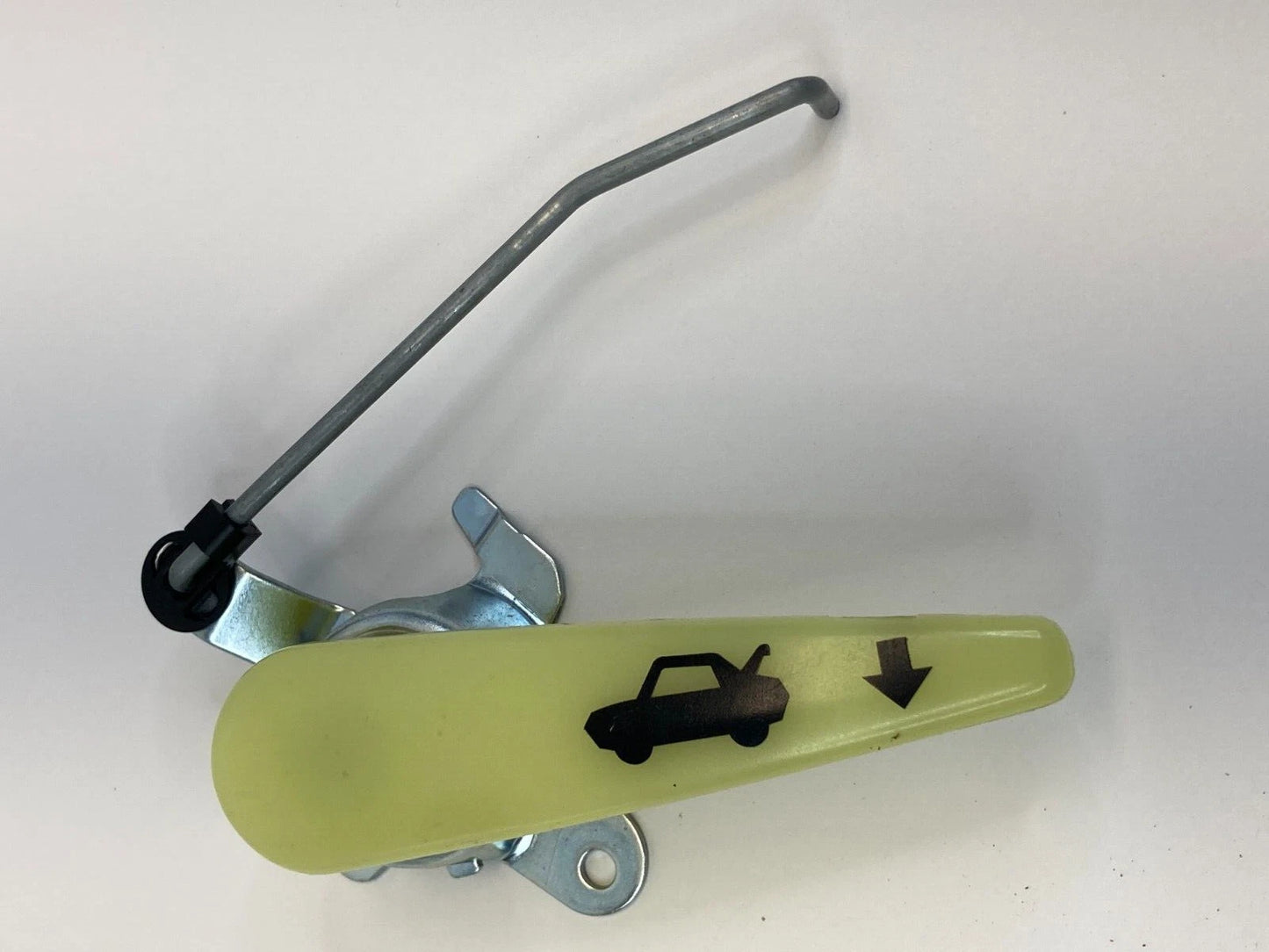 2002 2003 LEXUS ES300 REAR TRUNK LATCH LOCK OPENER RELEASE PULL HANDLE OEM