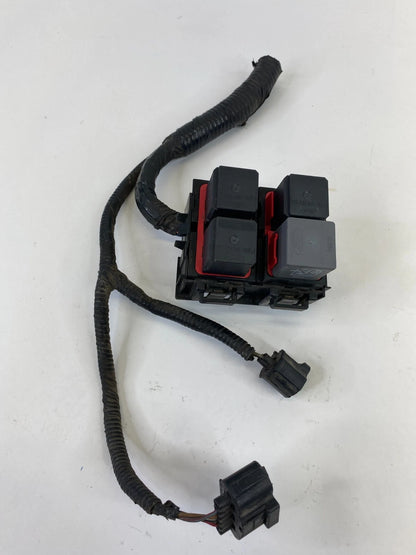 1998-2002 LINCOLN TOWN CAR 4.6L ENGINE FUSE RELAY BOX JUNCTION BLOCK UNIT OEM