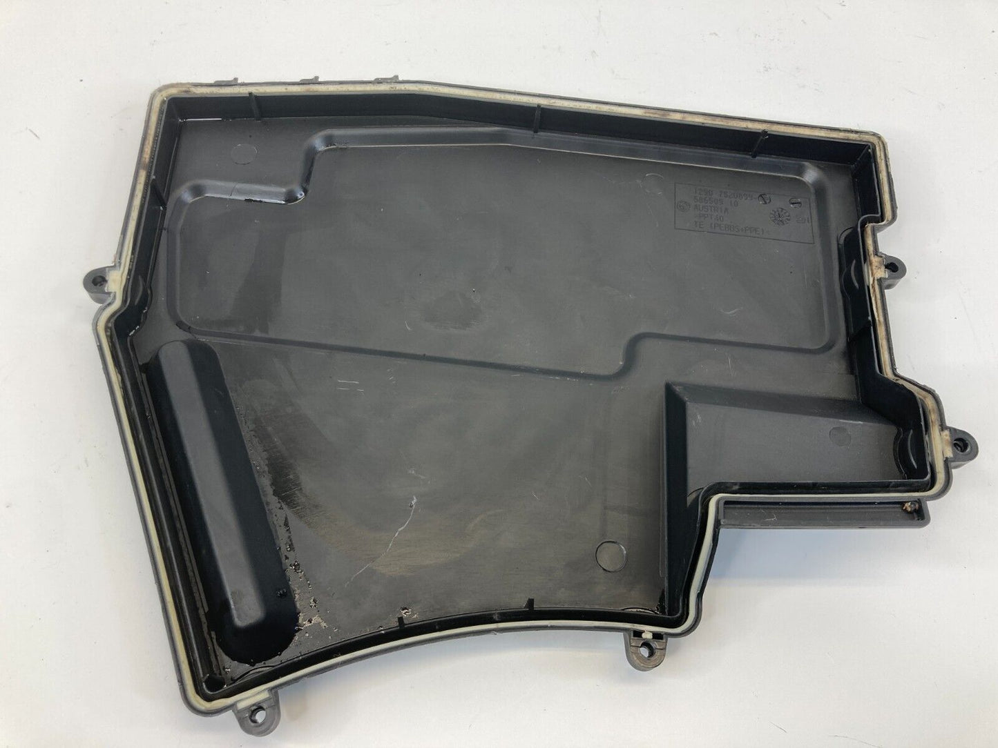 2009 2010 BMW 535i xDrive Engine Computer Box Upper Cap Cover 12907520899 OEM