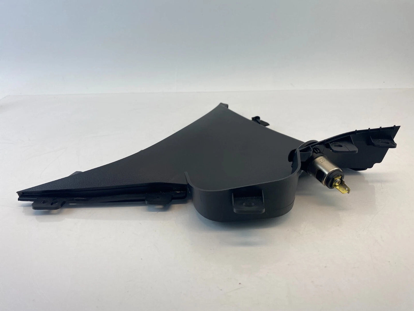 11-13 HYUNDAI ELANTRA SEDAN RIGHT CENTER CONSOLE FILLER TRIM GARNISH 84677-3X000