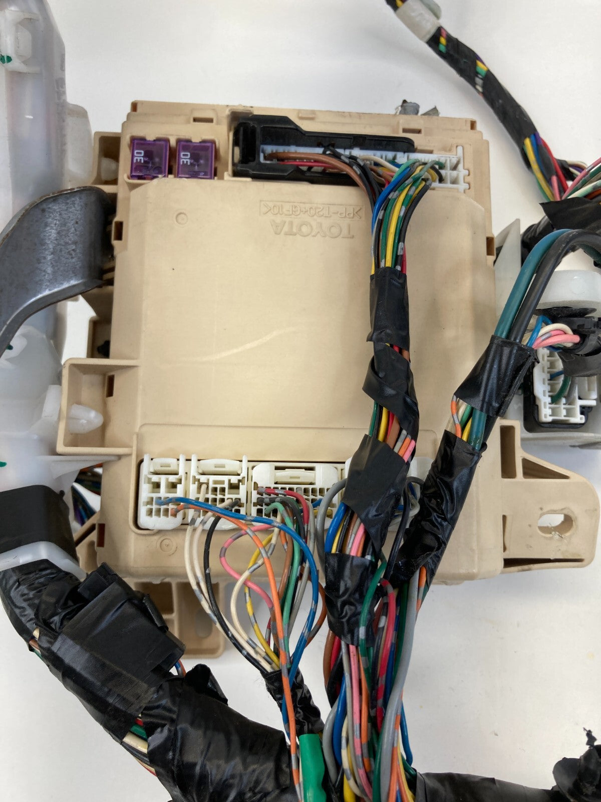 07-09 Toyota Camry Interior Cabin Fuse Box Relay Junction Block Panel 8214106J00