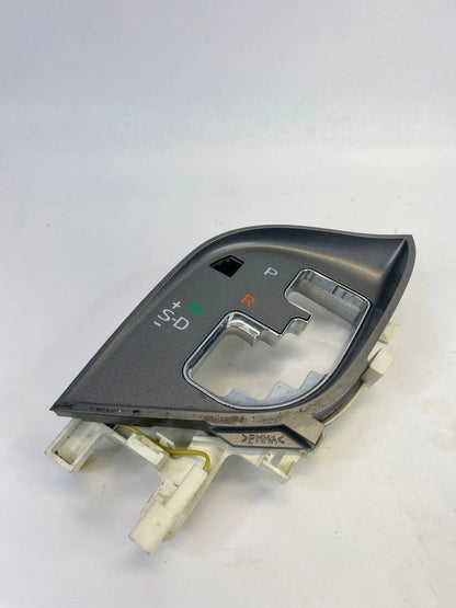 2009-2012 TOYOTA VENZA AUTOMATIC CENTER SHIFTER LEVER BEZEL TRIM INDICATOR OEM