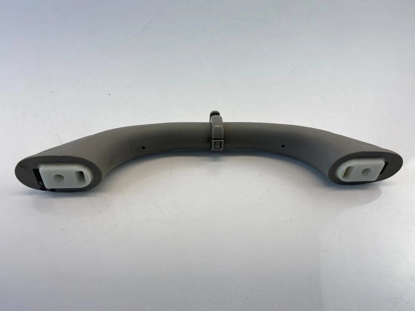 2001-2007 TOYOTA HIGHLANDER ROOF REAR RIGHT GRAB GRIP ASSIST HANDLE 74610-48030