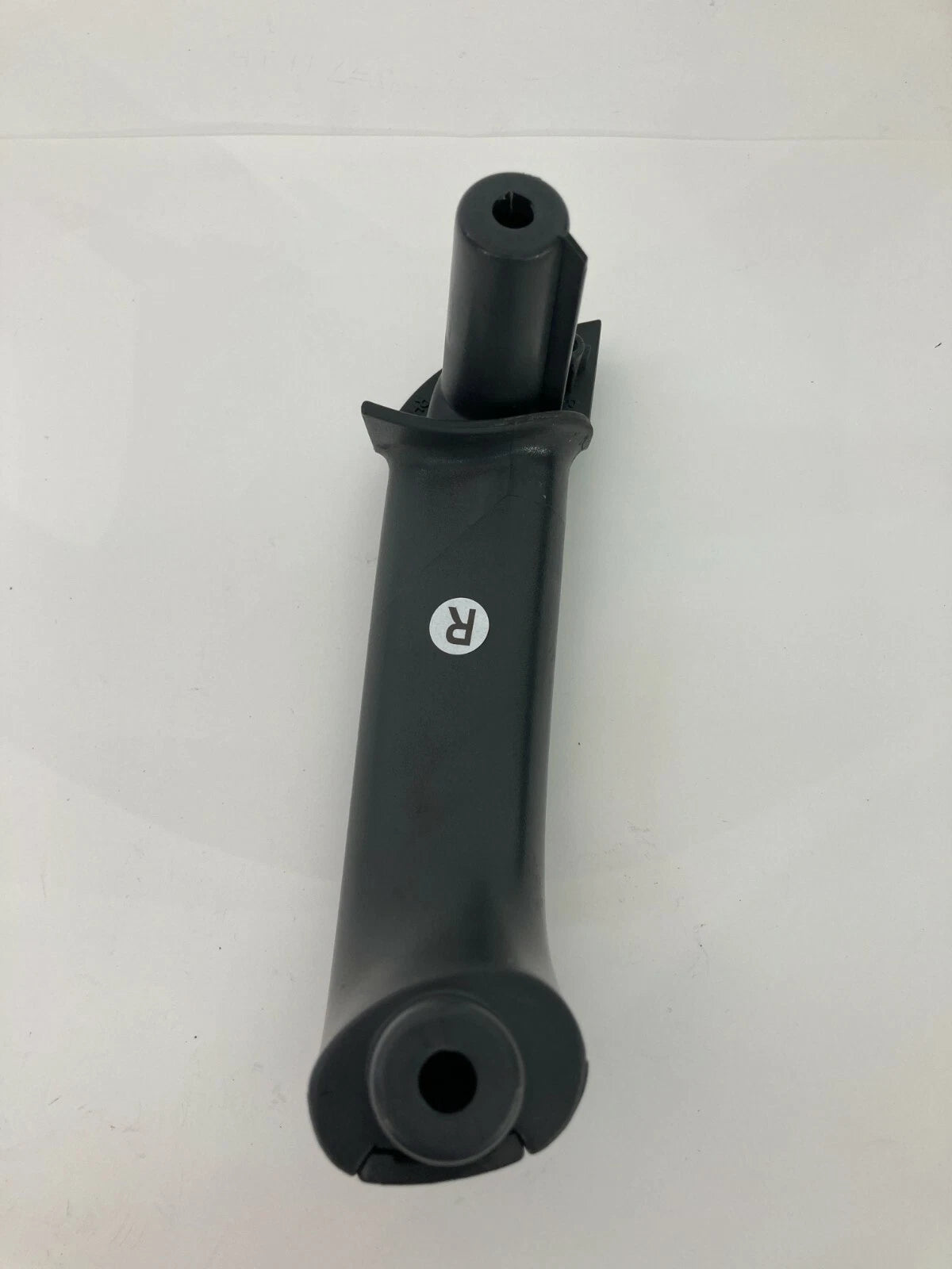 2003-2006 KIA SORENTO REAR RIGHT PASSENGER DOOR INNER INTERIOR PULL HANDLE OEM