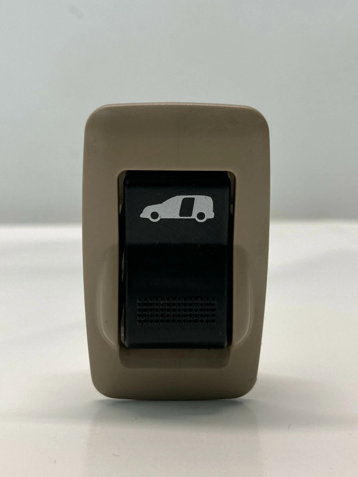 2004 2005 2006 Mazda MPV Power Rear Sliding Door Open Close Control Switch OEM