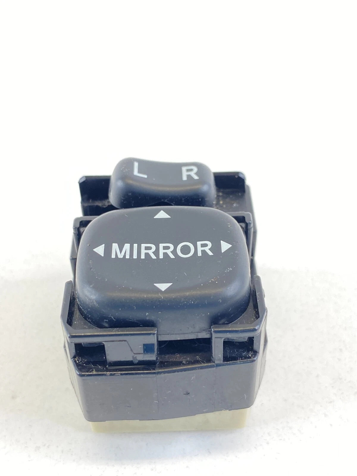 2001-2007 TOYOTA HIGHLANDER DOOR POWER MIRROR SIDE OUTSIDE CONTROL SWITCH 183574