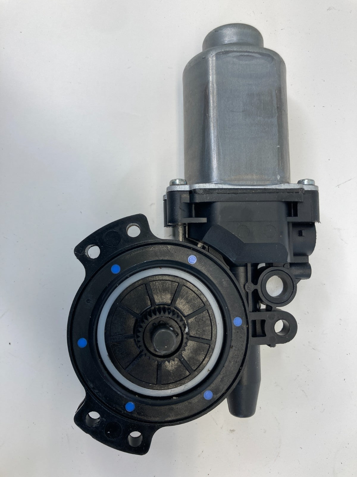 2006-2010 Hyundai Sonata Rear Right Side Door Power Window Motor 400898 OEM