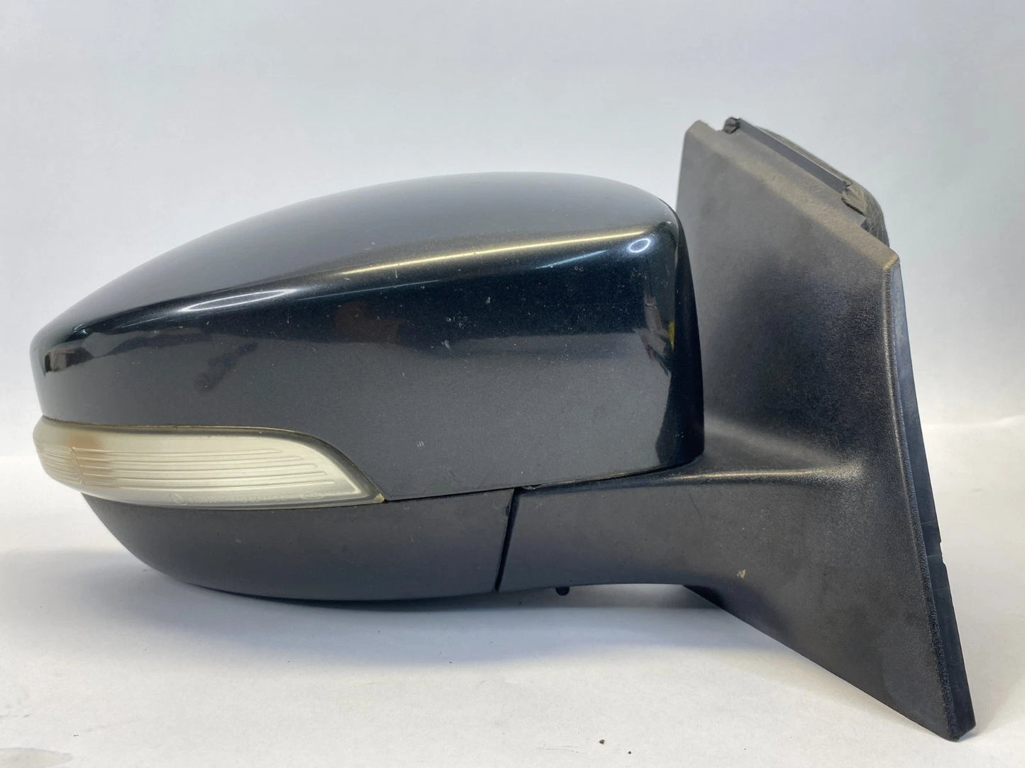 2012-2014 FORD FOCUS SEDAN RIGHT SIDE VIEW POWER MIRROR W/ TURN SIGNAL