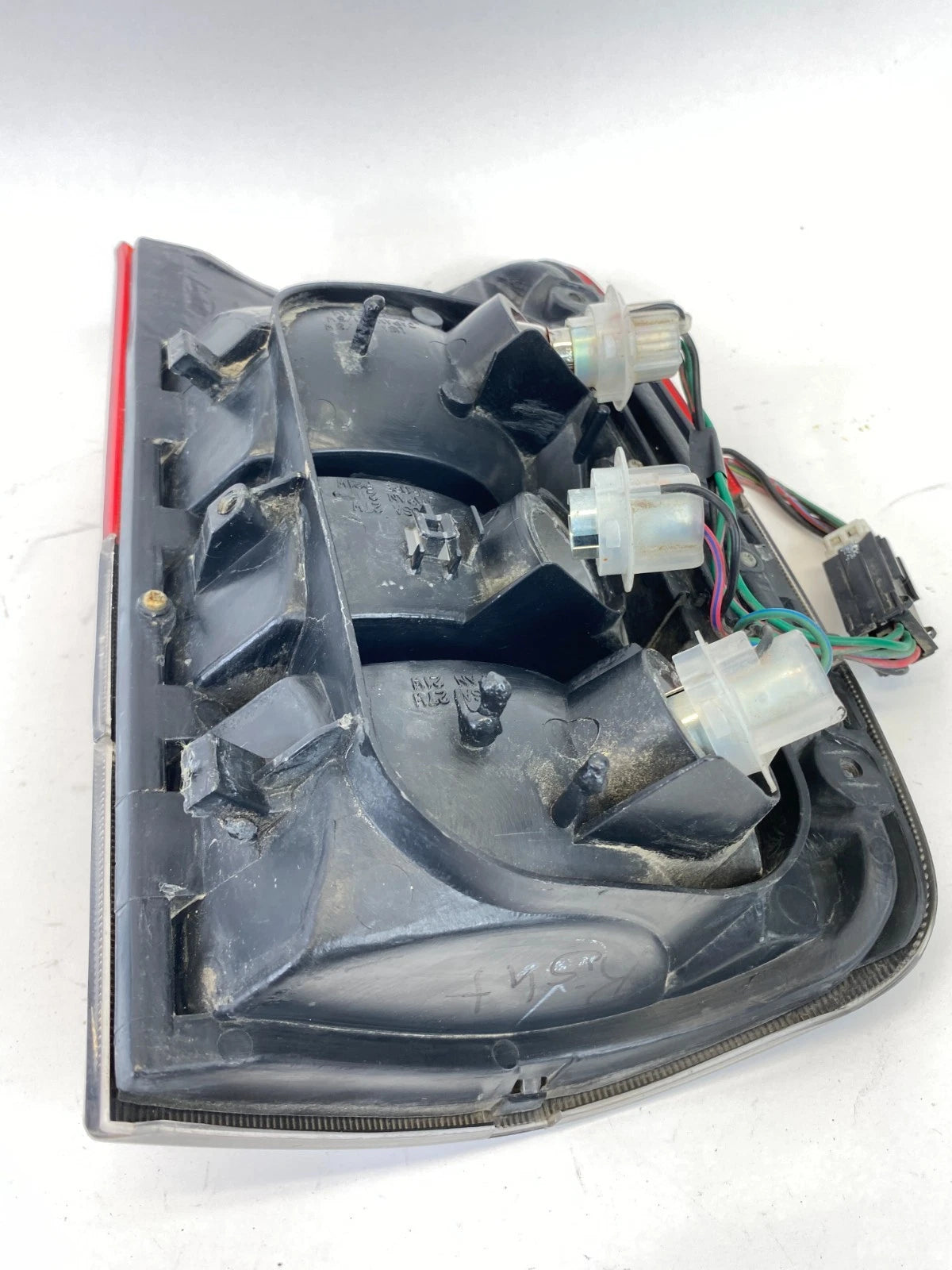 2000-2002 ISUZU TROOPER REAR RIGHT PASSENGER SIDE TAIL LIGHT LAMP ASSEMBLY OEM