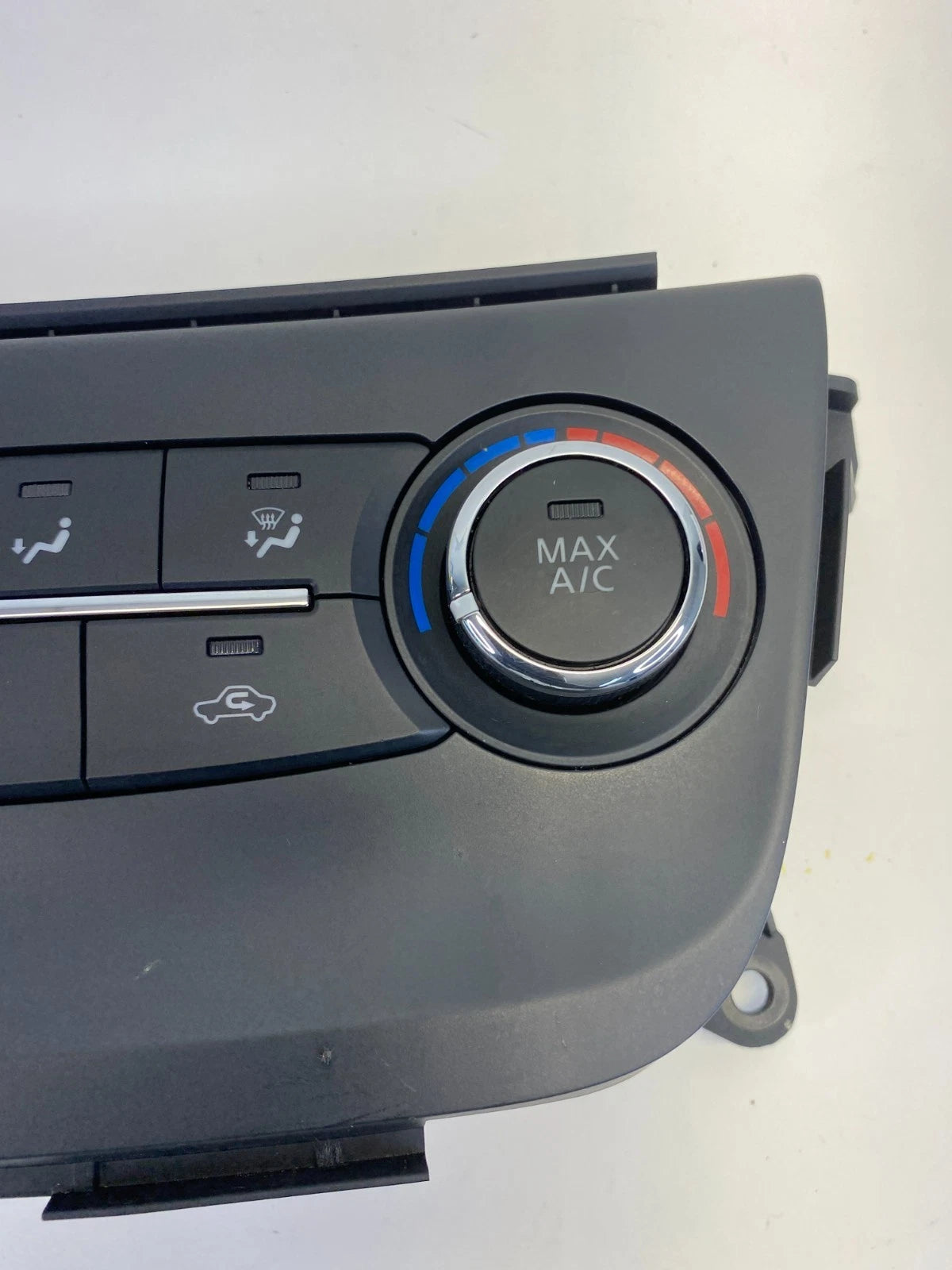 2015-2019 NISSAN SENTRA FRONT DASH AC HEATER CLIMATE CONTROL UNIT OEM 275004AT2A