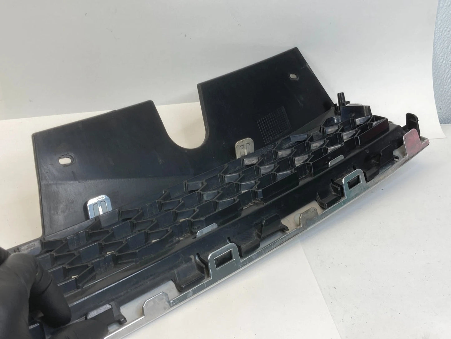 2010-2015 CHEVROLET EQUINOX FRONT BUMPER UPPER CENTER GRILL GRILLE AFTERMARKET