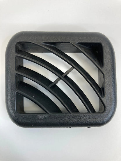 06-09 CHEVY TRAILBLAZER REAR CENTER CONSOLE LEFT AC AIR VENT DEFROSTER GRILLE