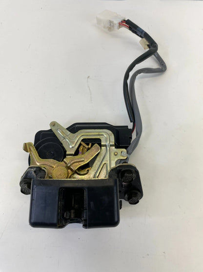 2004-2010 TOYOTA SIENNA MANUAL LIFTGATE LATCH LOCK ACTUATOR HATCH RELEASE OEM