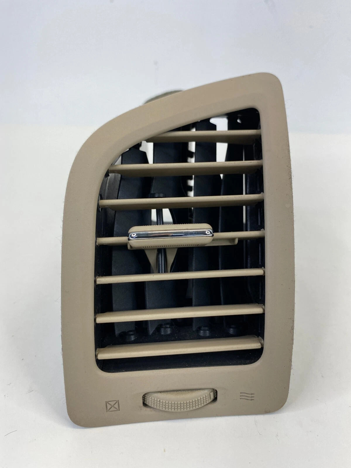 13-15 NISSAN ALTIMA DASH LEFT AC AIR VENT GRILLE OUTER OUTLET E946-5211E100 OEM