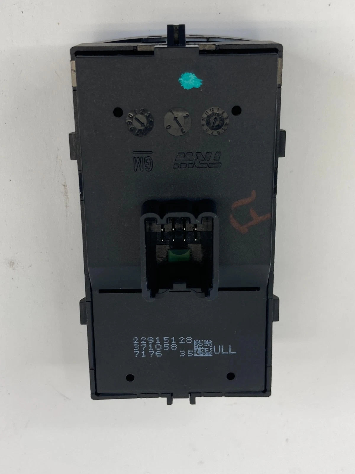 2017-2019 Chevrolet Trax SUV Front Left Door Master Window Control Switch OEM