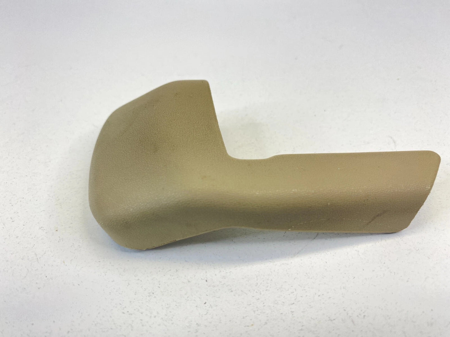 1998-2000 LEXUS LS 400 FRONT PASSENGER SIDE SEAT TRACK END COVER 72157-50030 OEM