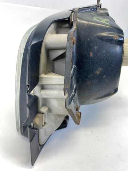 1998-2002 ISUZU TROOPER FRONT RIGHT PASSENGER SIDE HEADLIGHT ASSEMBLY OEM