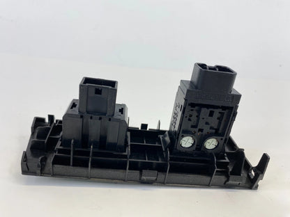 03 04 05 06 07 08 Pontiac Vibe Power Outlet 115V / 100W Plug Silver Trim OEM