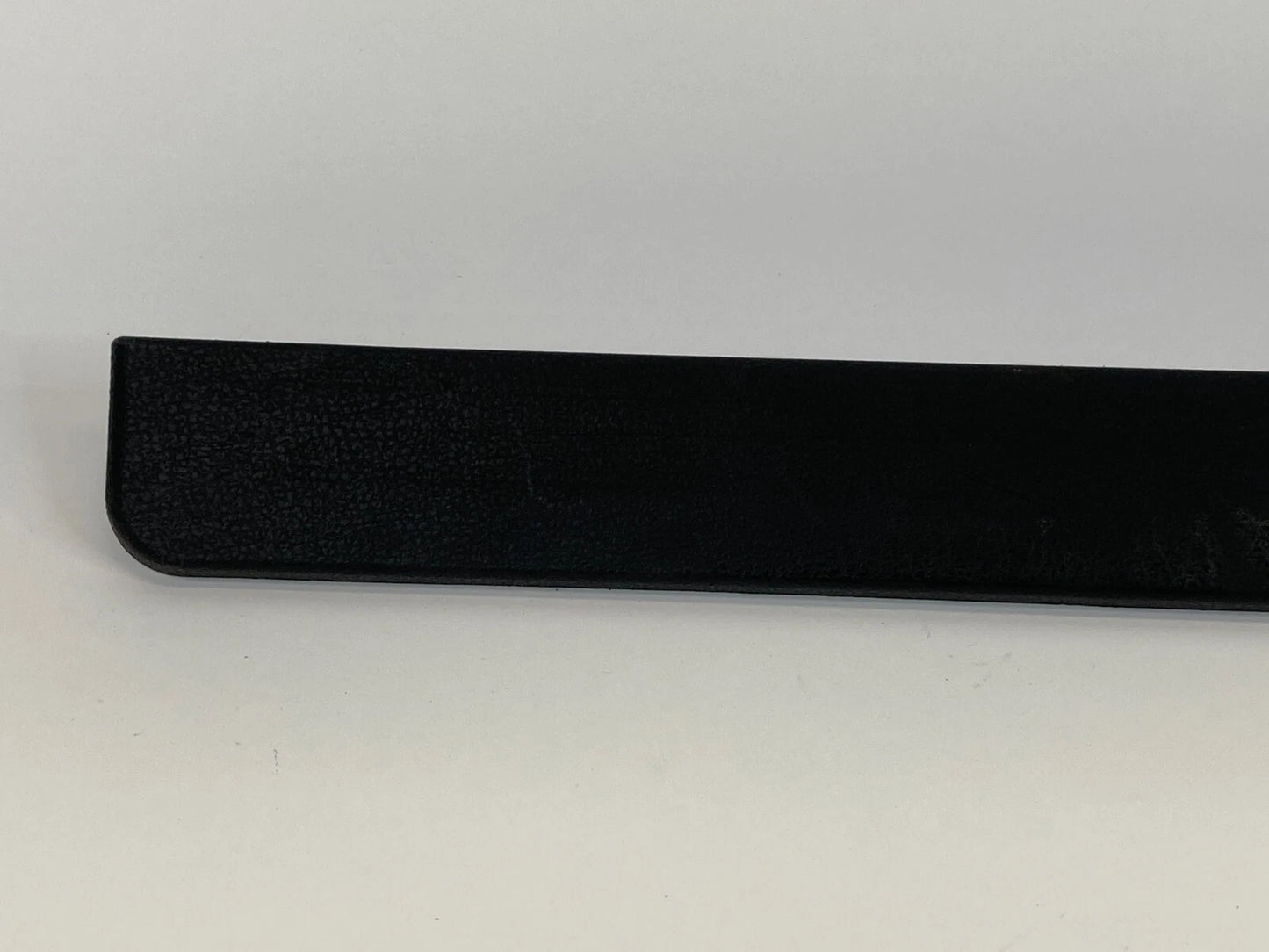 2008-2013 NISSAN ROGUE FRONT LEFT SIDE DOOR SILL SCUFF PLATE STEP 769B1-JM00A