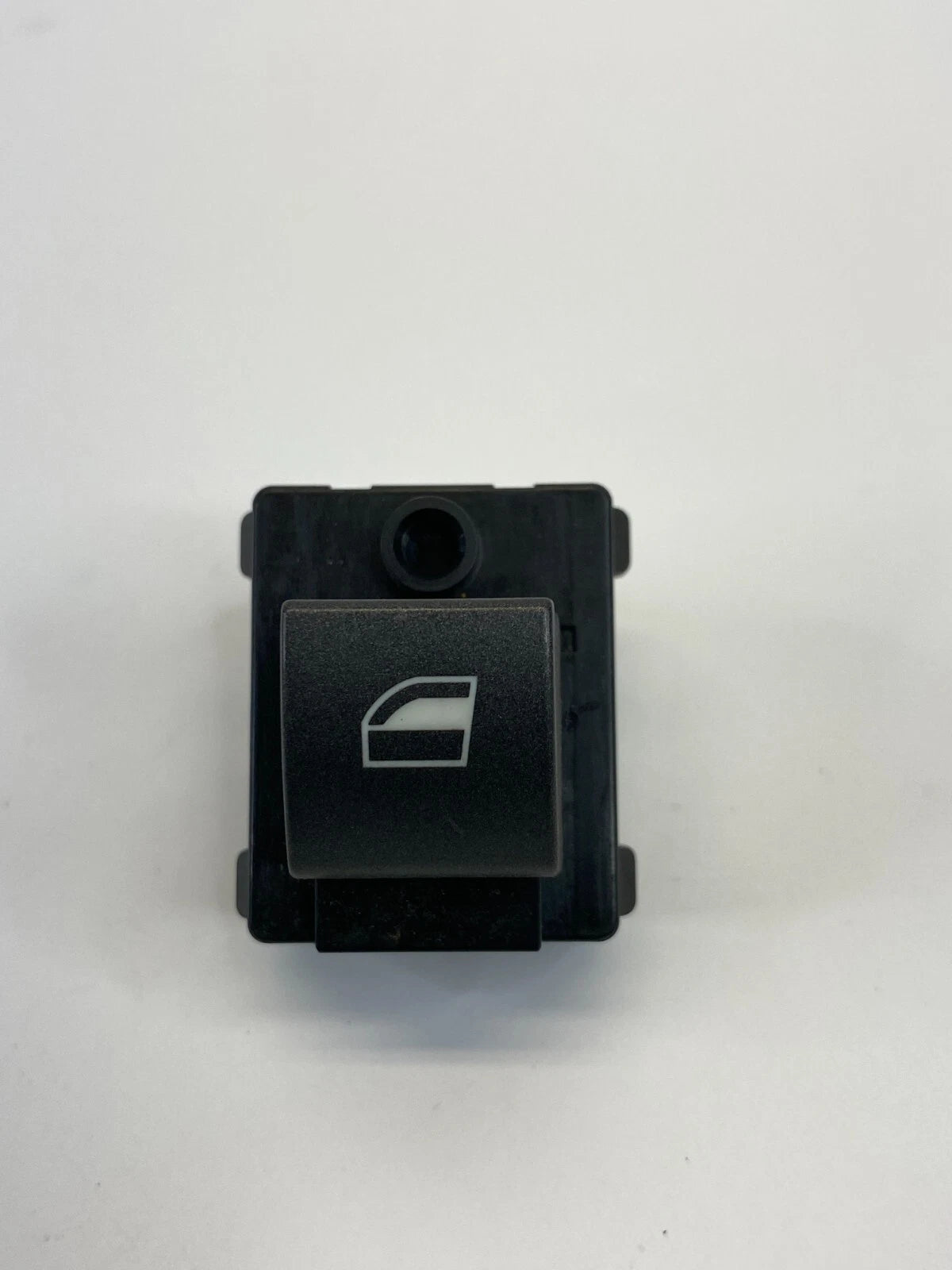 02-05 BMW 745I 745LI FRONT RIGHT SIDE DOOR POWER WINDOW CONTROL SWITCH 8379597