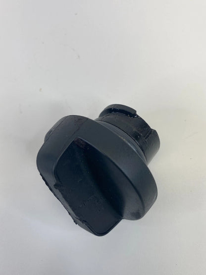07-09 SUZUKI XL-7 09 10 GRAND VITARA ENGINE OIL FILLER TANK CAP LID COVER OEM