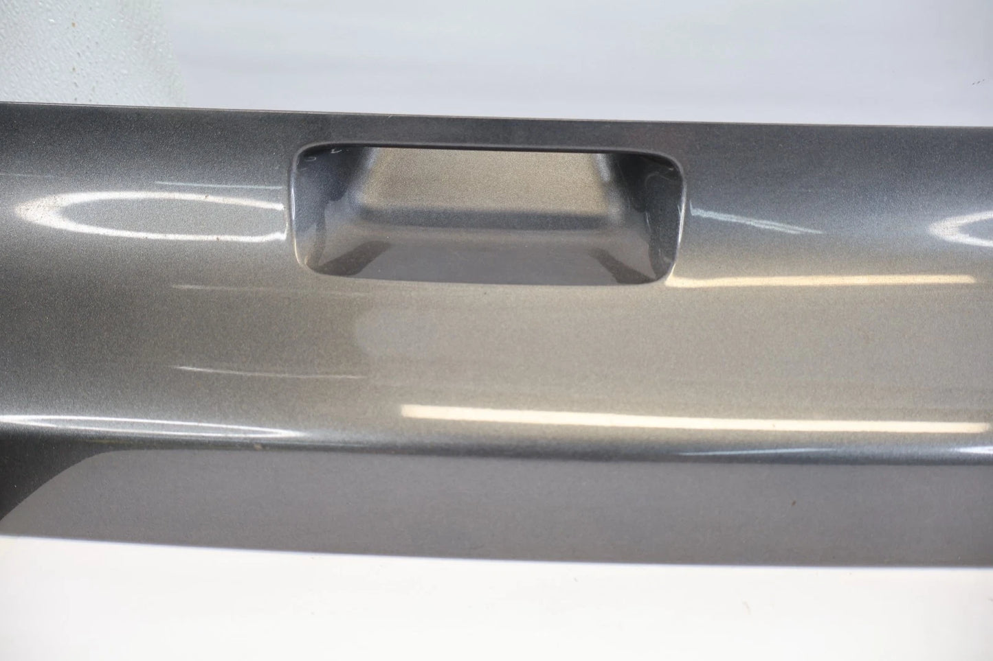 2010 2011 HONDA CR-V CRV REAR TAILGATE LOWER TRIM GARNISH PANEL 74895-SXS-A010