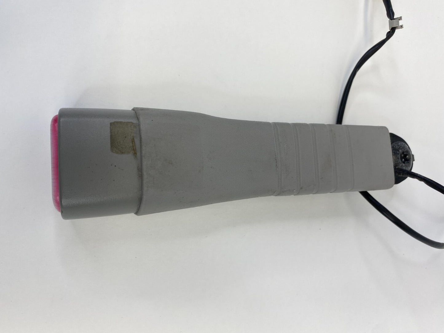 2008 Saturn Vue SUV Front Right Passenger Side Seat Belt Buckle OEM