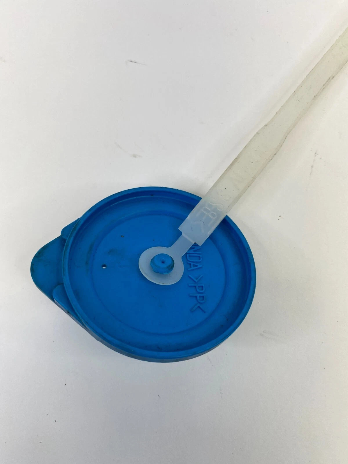 1999-2004 HONDA ODYSSEY SPORT VAN ENGINE CABIN WIPER WASHER FLUID RESERVOIR CAP